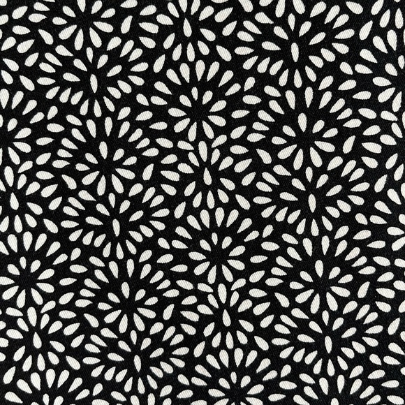 Banana Republic Sloan Crop Ankle Length Pants Slacks Black White Floral New 2 - Picture 4 of 12